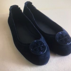 Tory Burch 10.5 reva ballet flats blue suede leather T medallion on vamp